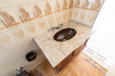 Apartamento à venda com 70m², 2 quartos e sem vagaBanheiro da suíte 2