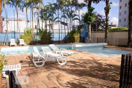 Apartamento para alugar com 67m², 2 quartos e 1 vaga Apartamento para alugar com 67m², 2 quartos e 1 vagaÁrea comum - Piscina