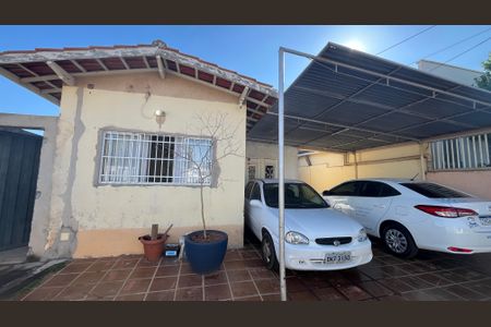 Casa à venda com 175m², 2 quartos e 2 vagas Casa à venda com 175m², 2 quartos e 2 vagasÁrea Externa