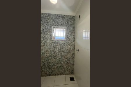 Casa à venda com 175m², 2 quartos e 2 vagas Casa à venda com 175m², 2 quartos e 2 vagasBanheiro