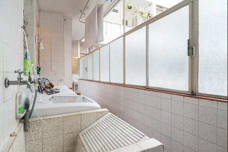 Apartamento à venda com 161m², 3 quartos e 1 vagaÁrea de Serviço