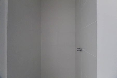 Apartamento para alugar com 32m², 2 quartos e sem vaga Apartamento para alugar com 32m², 2 quartos e sem vagaBanheiro