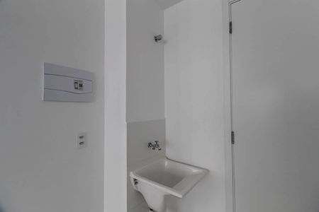 Apartamento para alugar com 32m², 2 quartos e sem vaga Apartamento para alugar com 32m², 2 quartos e sem vagaÁrea de Serviço