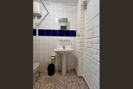 Banheiro de kitnet/studio para alugar com 1 quarto, 30m² em Chácara Santa Margarida, Campinas