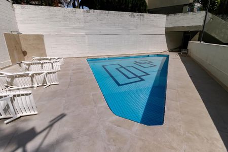 Apartamento à venda com 157m², 3 quartos e 3 vagasÁrea comum - Piscina