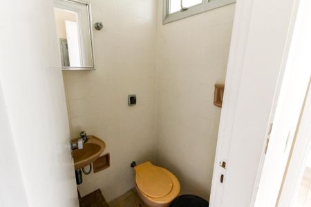 Apartamento à venda com 157m², 3 quartos e 3 vagasBanheiro de serviço