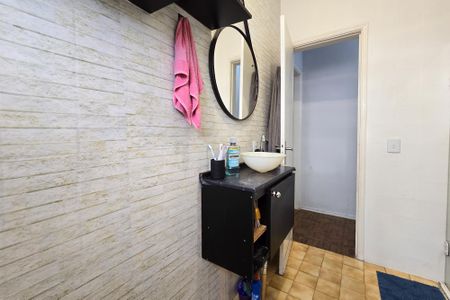 Casa à venda com 125m², 2 quartos e 2 vagasBanheiro Social