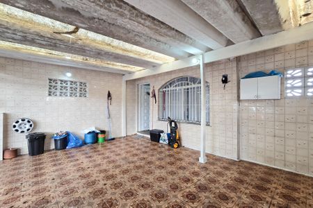 Casa à venda com 125m², 2 quartos e 2 vagasGaragem