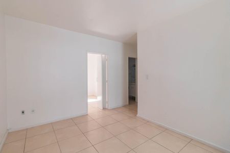 Sala de apartamento à venda com 1 quarto, 40m² em Menino Deus, Porto Alegre