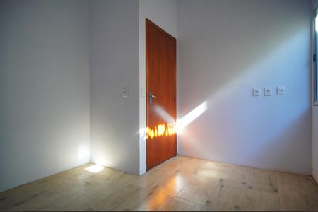 Casa à venda com 70m², 3 quartos e 2 vagasQuarto 3