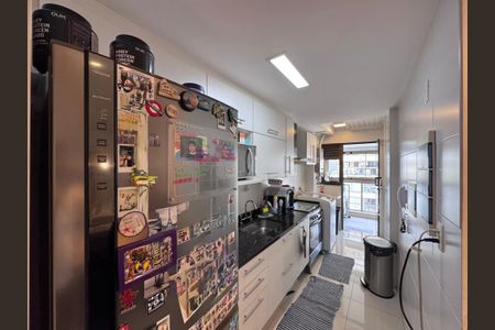 Apartamento à venda com 82m², 3 quartos e 1 vaga Apartamento à venda com 82m², 3 quartos e 1 vagaCozinha e Área de Serviço