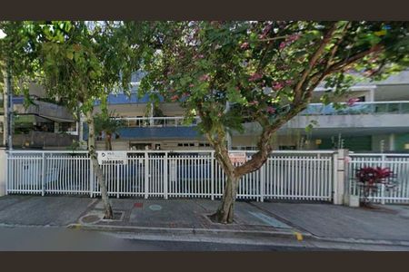 Apartamento à venda com 85m², 3 quartos e 2 vagasFachada