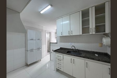 Apartamento à venda com 85m², 3 quartos e 2 vagasCozinha e Área de Serviço