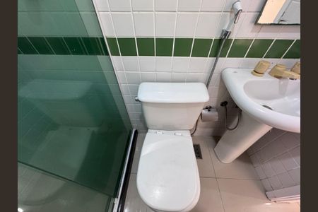 Apartamento à venda com 85m², 3 quartos e 2 vagasBanheiro Social