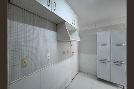 Apartamento à venda com 85m², 3 quartos e 2 vagasCozinha e Área de Serviço
