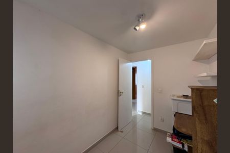 Apartamento à venda com 85m², 3 quartos e 2 vagasQuarto 2