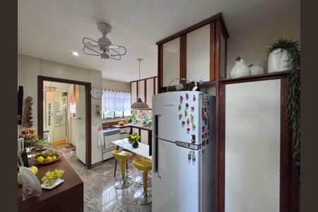Apartamento à venda com 90m², 2 quartos e 1 vaga Apartamento à venda com 90m², 2 quartos e 1 vagaCozinha