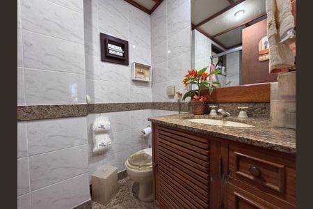 Apartamento à venda com 90m², 2 quartos e 1 vaga Apartamento à venda com 90m², 2 quartos e 1 vagaBanheiro Social