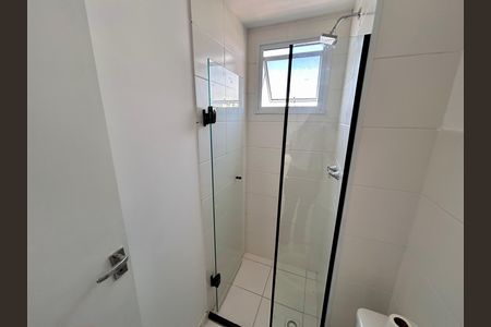Banheiro de apartamento para alugar com 2 quartos, 36m² em Vila Galvão, Guarulhos