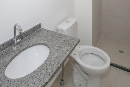 Apartamento à venda com 36m², 2 quartos e sem vaga Apartamento à venda com 36m², 2 quartos e sem vagaBanheiro Social