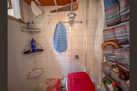 Apartamento à venda com 151m², 4 quartos e sem vagaBanheiro de Serviço