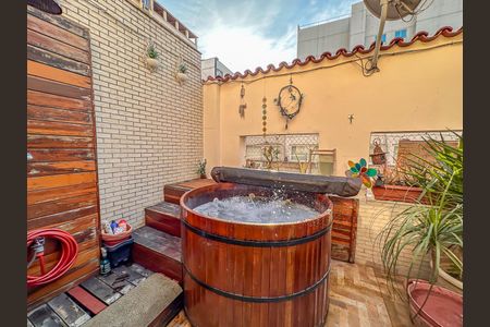 Apartamento à venda com 151m², 4 quartos e sem vagaÁrea Externa