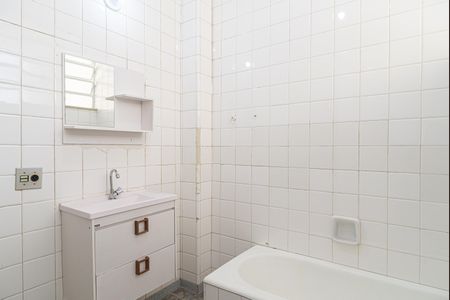 Apartamento à venda com 124m², 4 quartos e sem vaga Apartamento à venda com 124m², 4 quartos e sem vagaBanheiro da Suíte