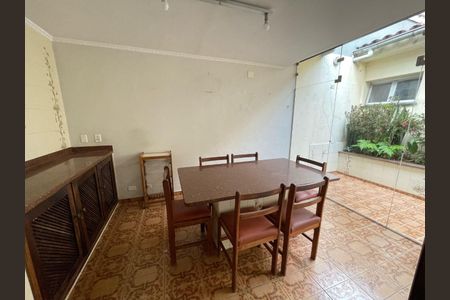 Casa à venda com 4 quartos, 300m² em Vila Dayse, São Bernardo do Campo