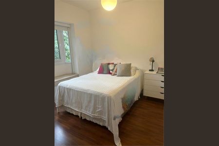 Casa à venda com 4 quartos, 224m² em Campo Belo, São Paulo