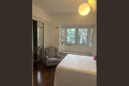 Casa à venda com 4 quartos, 224m² em Campo Belo, São Paulo