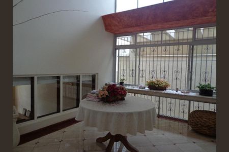 Casa à venda com 3 quartos, 380m² em Campo Belo, São Paulo