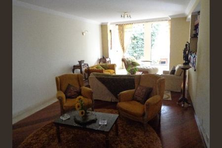 Casa à venda com 3 quartos, 380m² em Campo Belo, São Paulo