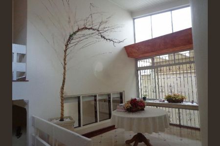 Casa à venda com 3 quartos, 380m² em Campo Belo, São Paulo