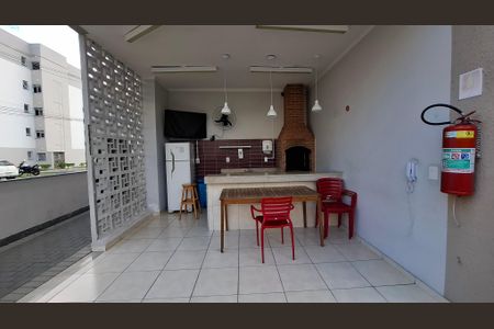 Apartamento para alugar com 45m², 2 quartos e sem vagaÁrea comum - Churrasqueira