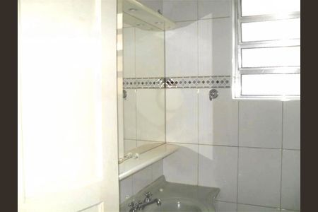 Casa à venda com 3 quartos, 180m² em Jardim Petropolis, São Paulo