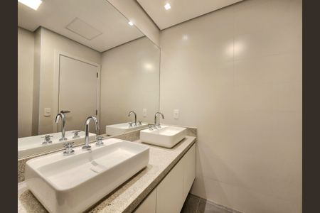 Apartamento à venda com 83m², 2 quartos e 1 vaga Apartamento à venda com 83m², 2 quartos e 1 vagaBanheiro da Suíte