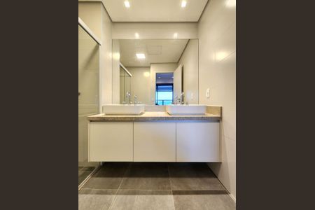 Apartamento à venda com 83m², 2 quartos e 1 vagaBanheiro da Suíte