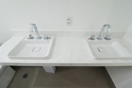 Apartamento à venda com 150m², 3 quartos e 2 vagasBanheiro da Suíte 3