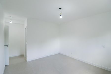 Apartamento à venda com 150m², 3 quartos e 2 vagasSuíte 2