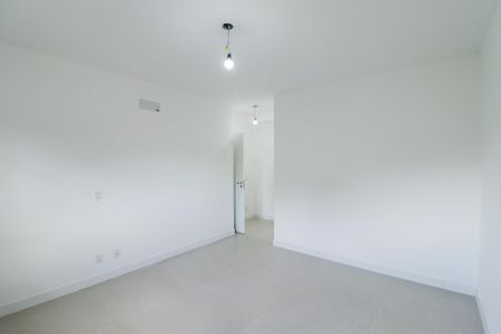 Apartamento à venda com 150m², 3 quartos e 2 vagasSuíte 2