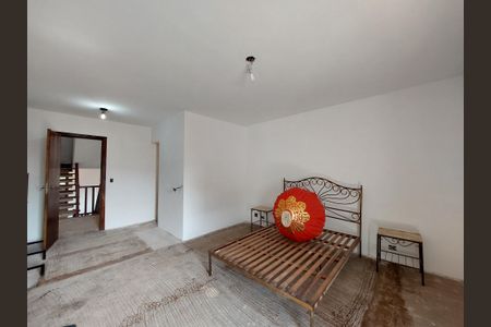 Casa à venda com 270m², 3 quartos e 3 vagasSuíte 3