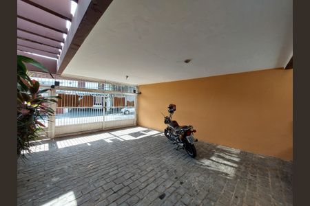 Casa à venda com 270m², 3 quartos e 3 vagasGaragem