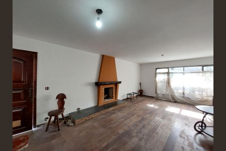 Casa à venda com 270m², 3 quartos e 3 vagasSala