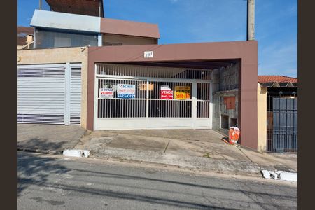 Casa à venda com 270m², 3 quartos e 3 vagasFachada