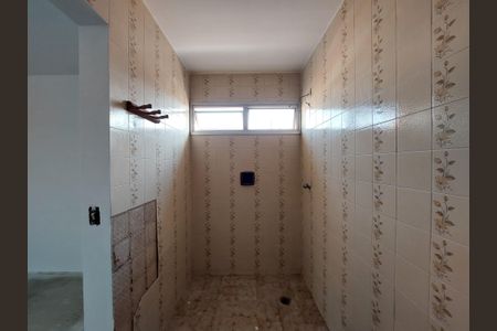 Casa à venda com 270m², 3 quartos e 3 vagasBanheiro Suíte 2