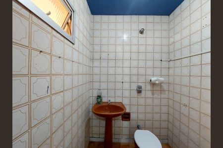 Casa à venda com 270m², 3 quartos e 3 vagasBanheiro na Área de Serviço