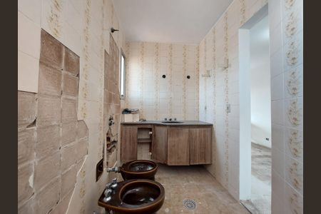 Casa à venda com 270m², 3 quartos e 3 vagasBanheiro Suíte 3