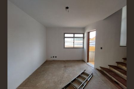 Casa à venda com 270m², 3 quartos e 3 vagasSala 1° Andar