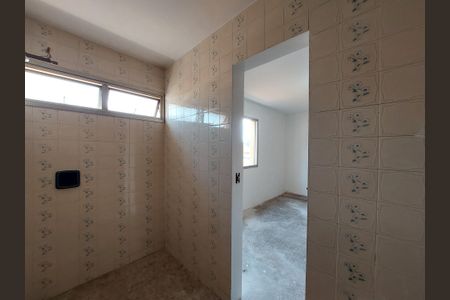 Casa à venda com 270m², 3 quartos e 3 vagasBanheiro Suíte 1