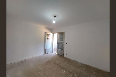 Casa à venda com 270m², 3 quartos e 3 vagasSuíte 2